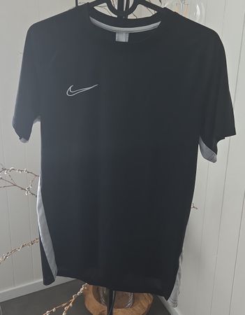 Nike DRI-FIT Set Grösse M