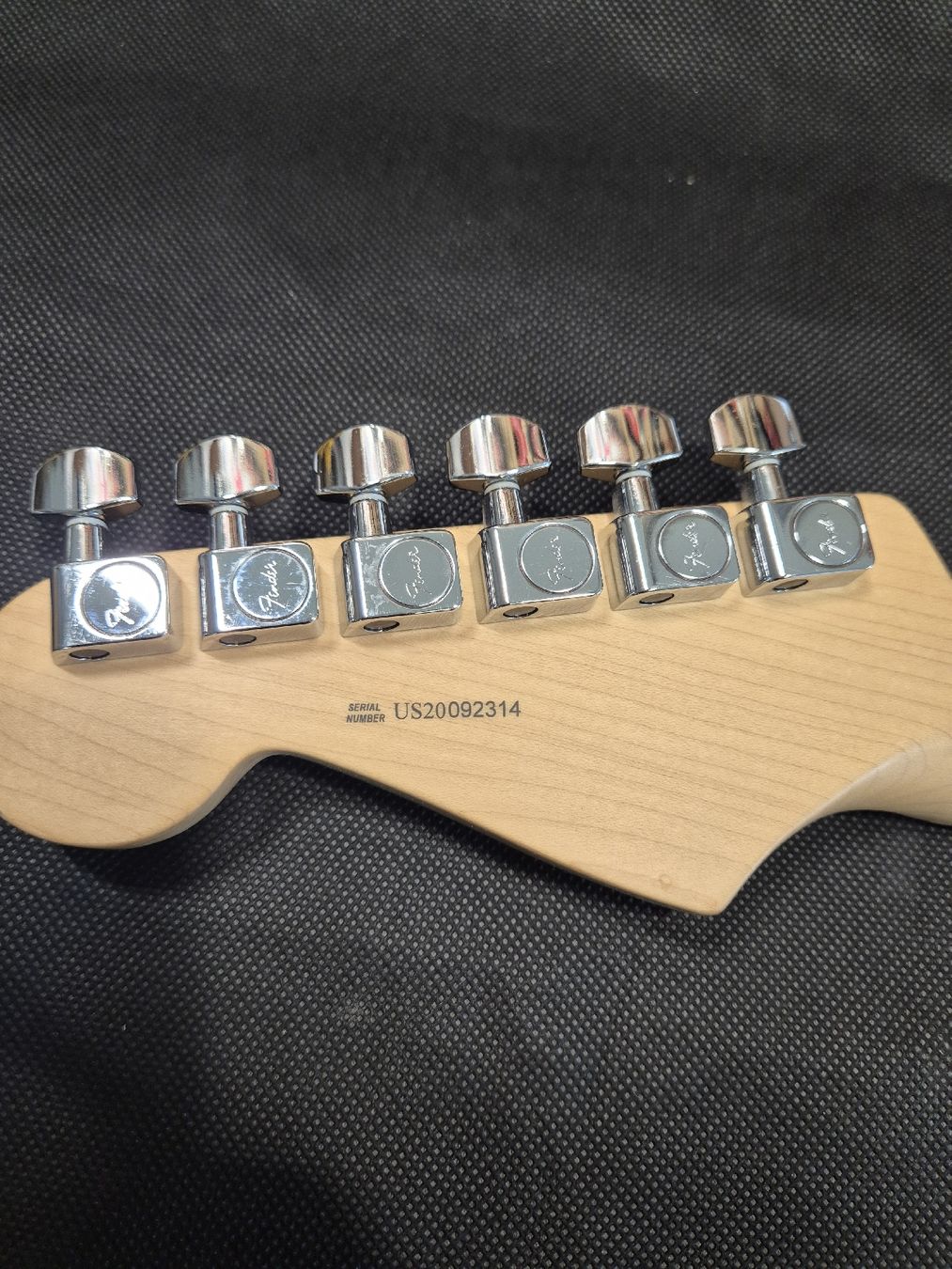 Fender Instruments de musique: Fender stratocaster Deluxe Hals  – D'occasion à Dielsdorf par 7TheRockDoc9 5