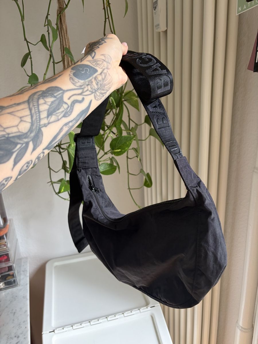 Taschen für Damen: Baggu Nylon Crescent Bag Medium – Neu und originalverpackt aus Bern von jas_5f6b 3