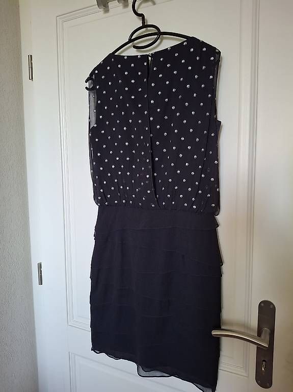 Vestiti: Robe Esprit - bleue foncée - T34 – Usato da Chavannes-de-Bogis venduto da mag_hc8z 2