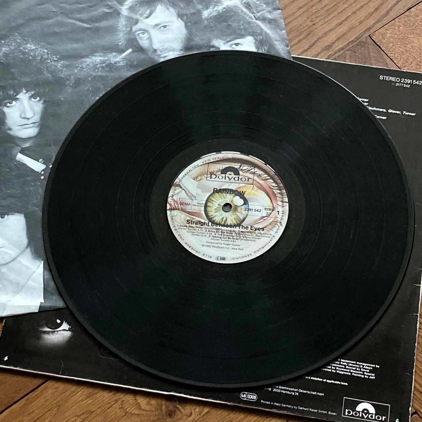 Dischi in vinile: Rainbow - Straight Between The Eyes, LP – Usato da Bern venduto da Ntsamina 2