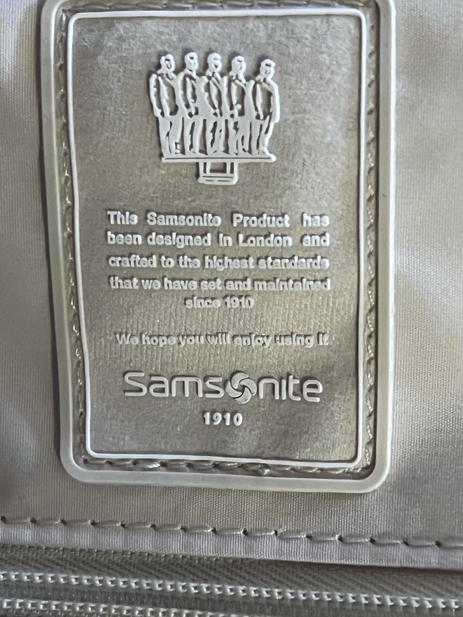 Samsonite Valises de voyage: Reisekoffer Samsonite 37x54x21 (35) – D'occasion à Glattfelden par maa_qcj8 8