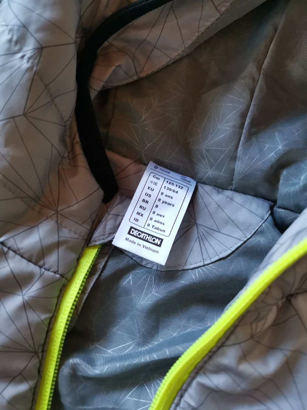 Giacche: Yigga&Decathlon Jacke+Weste,grau,Gr.134/140 – Usato da Lanzenhäusern venduto da Gimli72 1