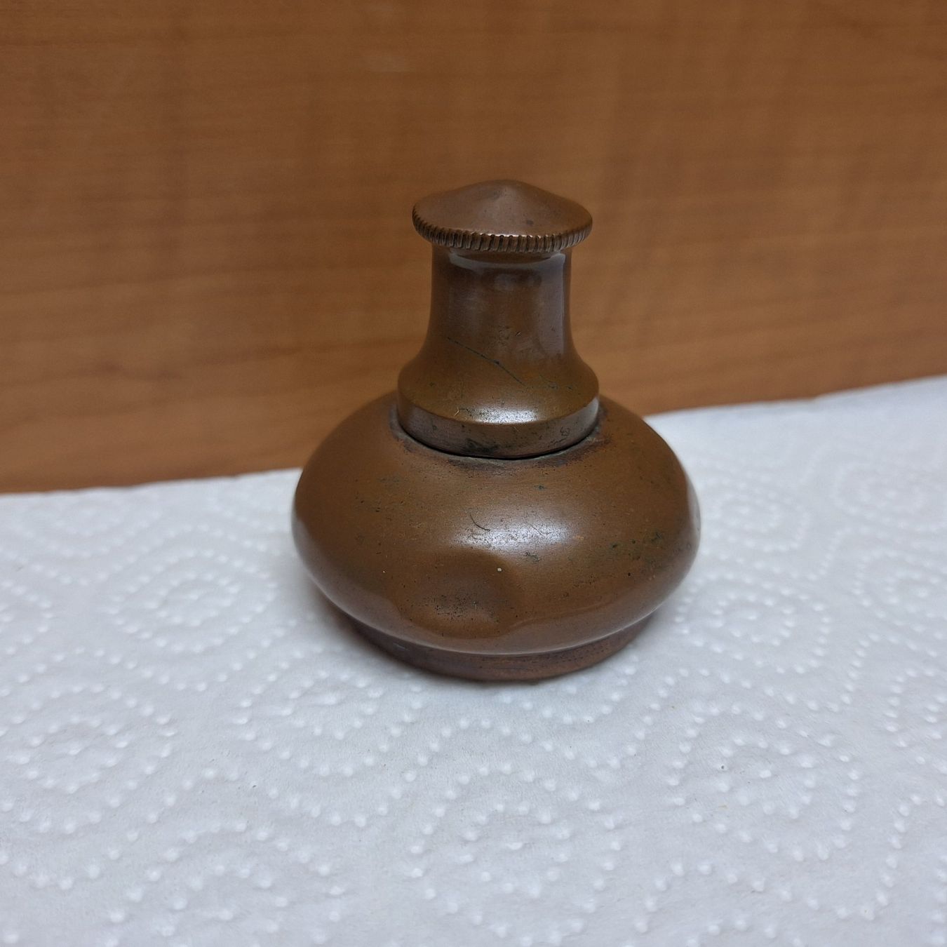 Accessori da laboratorio: Versand möglich. Antikes Fläschchen mit Drehverschluss – Usato da Winterthur venduto da Goldpipau 1