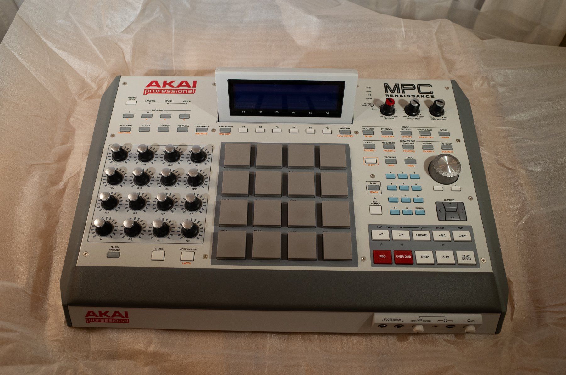 Akai Strumenti musicali: Akai MPC Renaissance – Usato da Wädenswil venduto da SO2 1