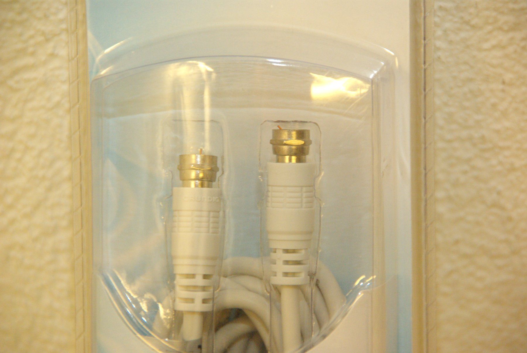 Kabel: SAT-Kabel mit F-Stecker, weiss -- 3.0m – Neu und originalverpackt aus Herisau von Cevianer1844 1