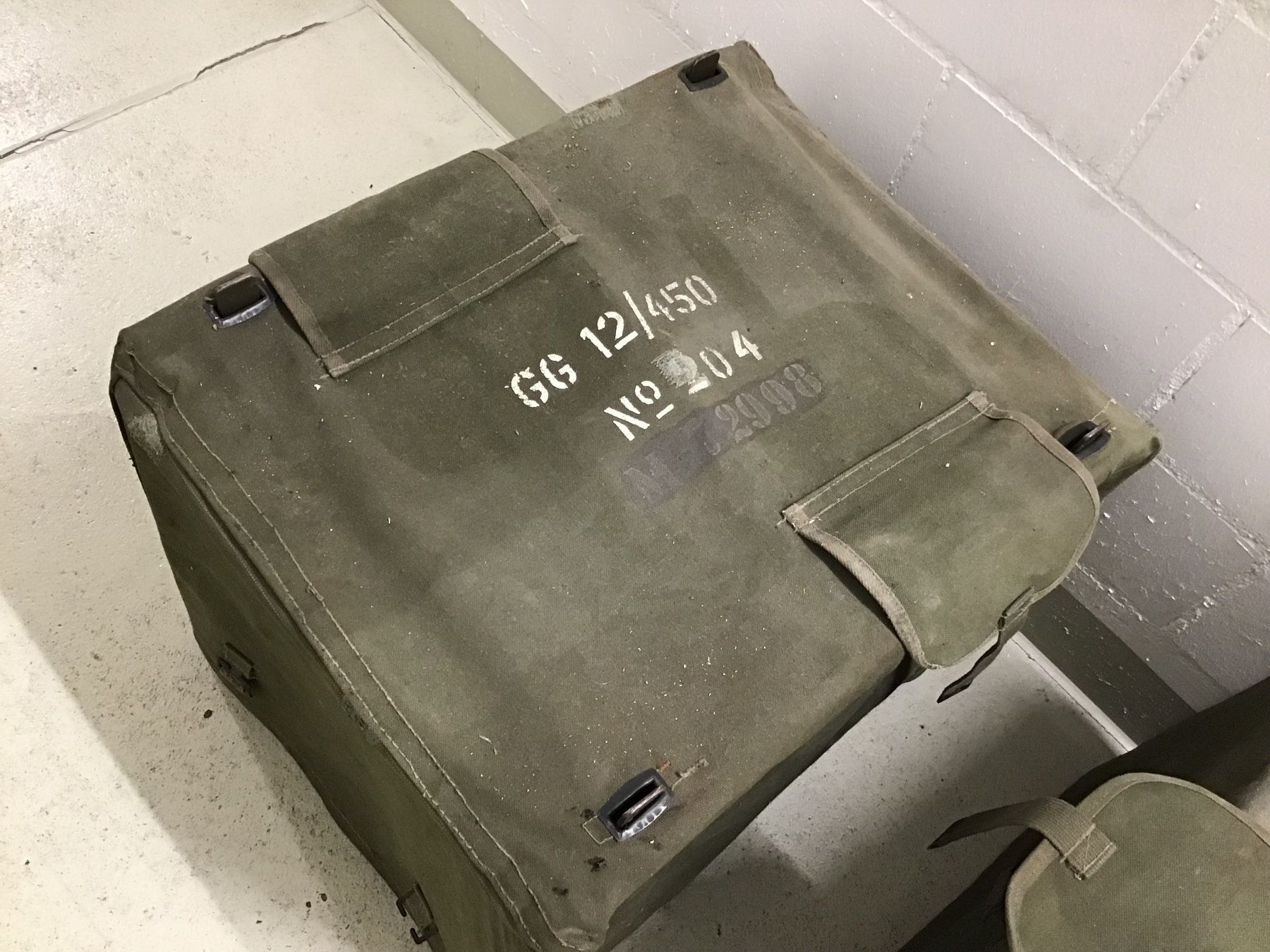 Generatori di corrente: Generator Armee 12 Volt 4-Takt Motor – Usato da Rüschlikon venduto da am6000 1