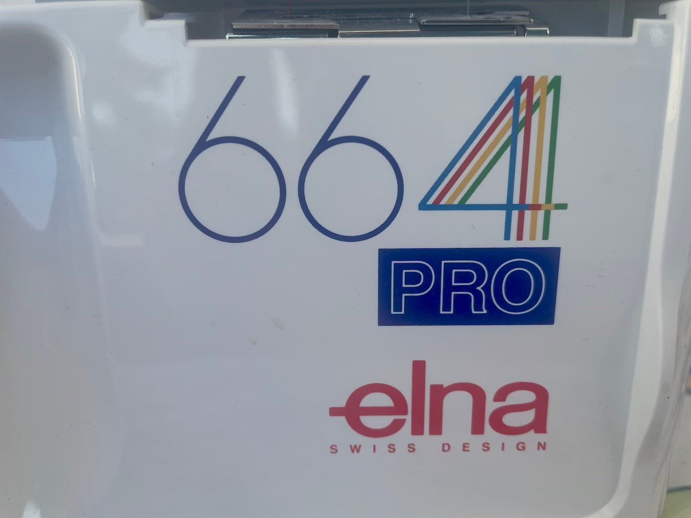 Elna Macchine da cucire: Elna Overlock 664 pro – Usato da Zürich venduto da Rugony 1