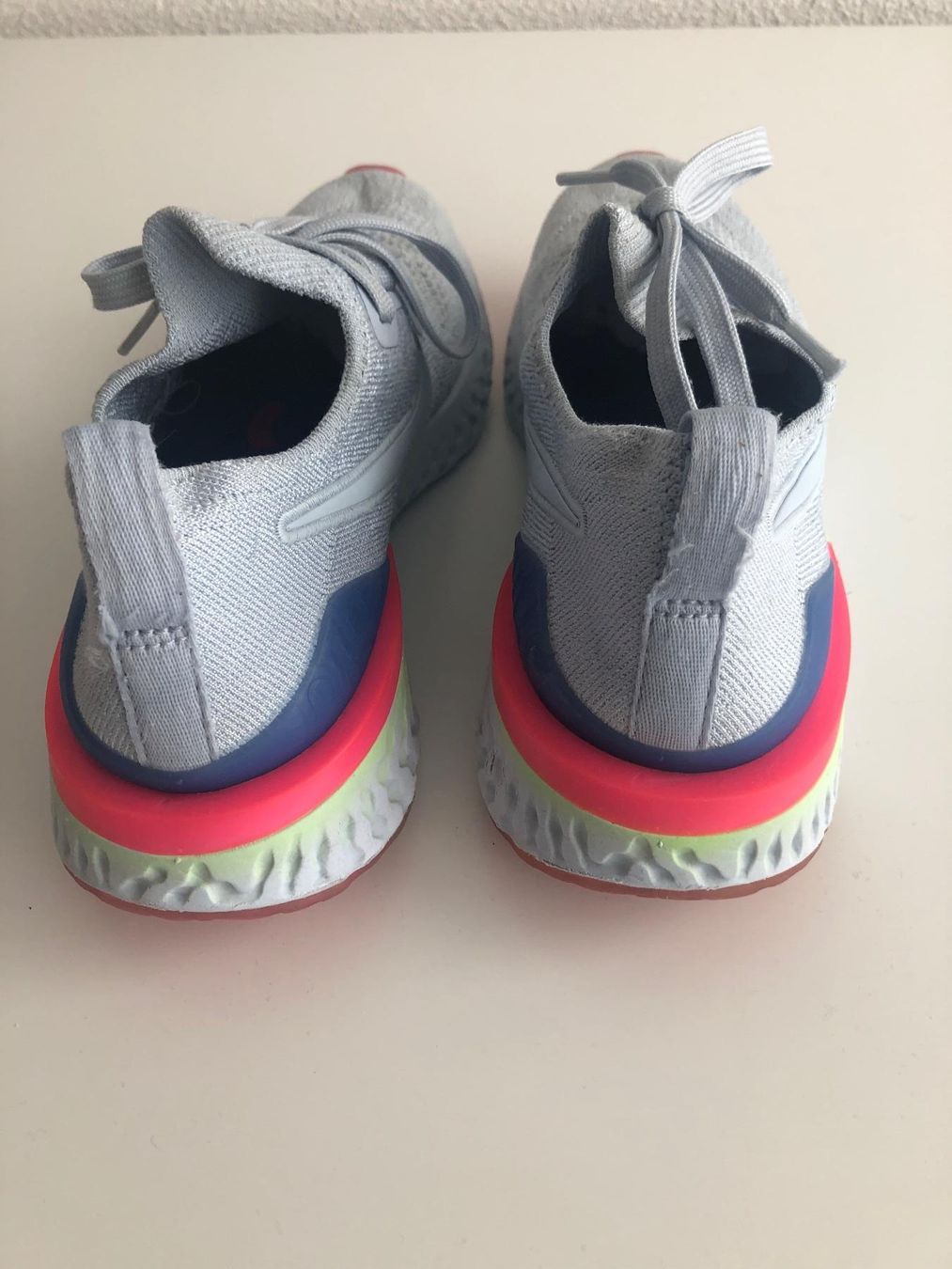 Nike Scarpe da donna: Nike Sneakers Gr.37.5 – Usato da Egg b. Zürich venduto da egg2665 2