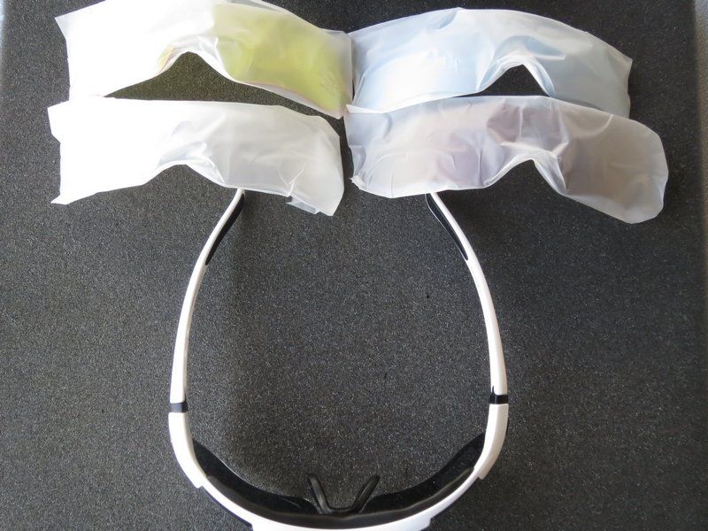Brillen & Gläser: Sport-Sonnenbrille weiss – Neu und originalverpackt aus Olten von Maniac63 1