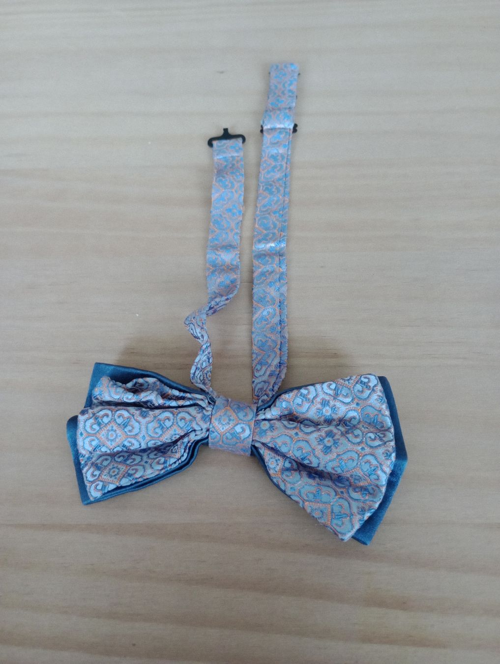 Accessori per capelli: Elegantes Herren Accessoire Set – Nuovo (secondo la descrizione) da Marbach LU venduto da antanarivo 2