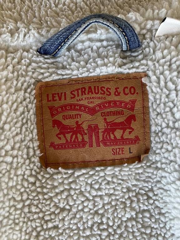 Levi's Giacche: Veste denim Trucker Levi's Large – Usato da Muri b. Bern venduto da Saldayann 1