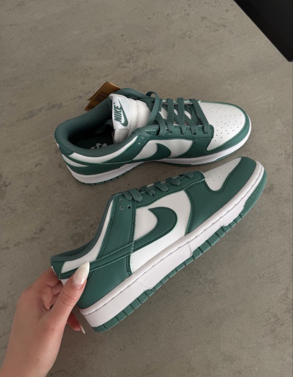 Nike Scarpe da donna: Nike Dunk Low - Green White – Usato da Untersiggenthal venduto da celinexfe