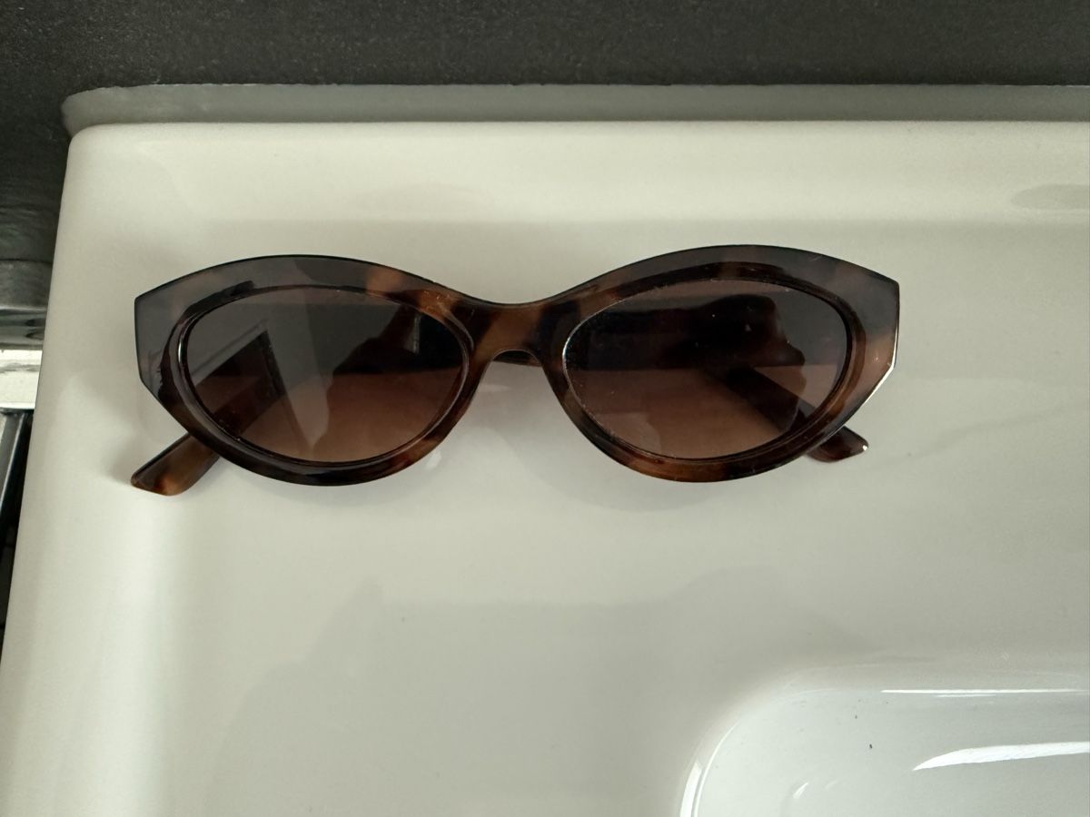 Occhiali & Lenti: Sonnenbrille – Nuovo (secondo la descrizione) da Unterägeri venduto da ann_x8pf