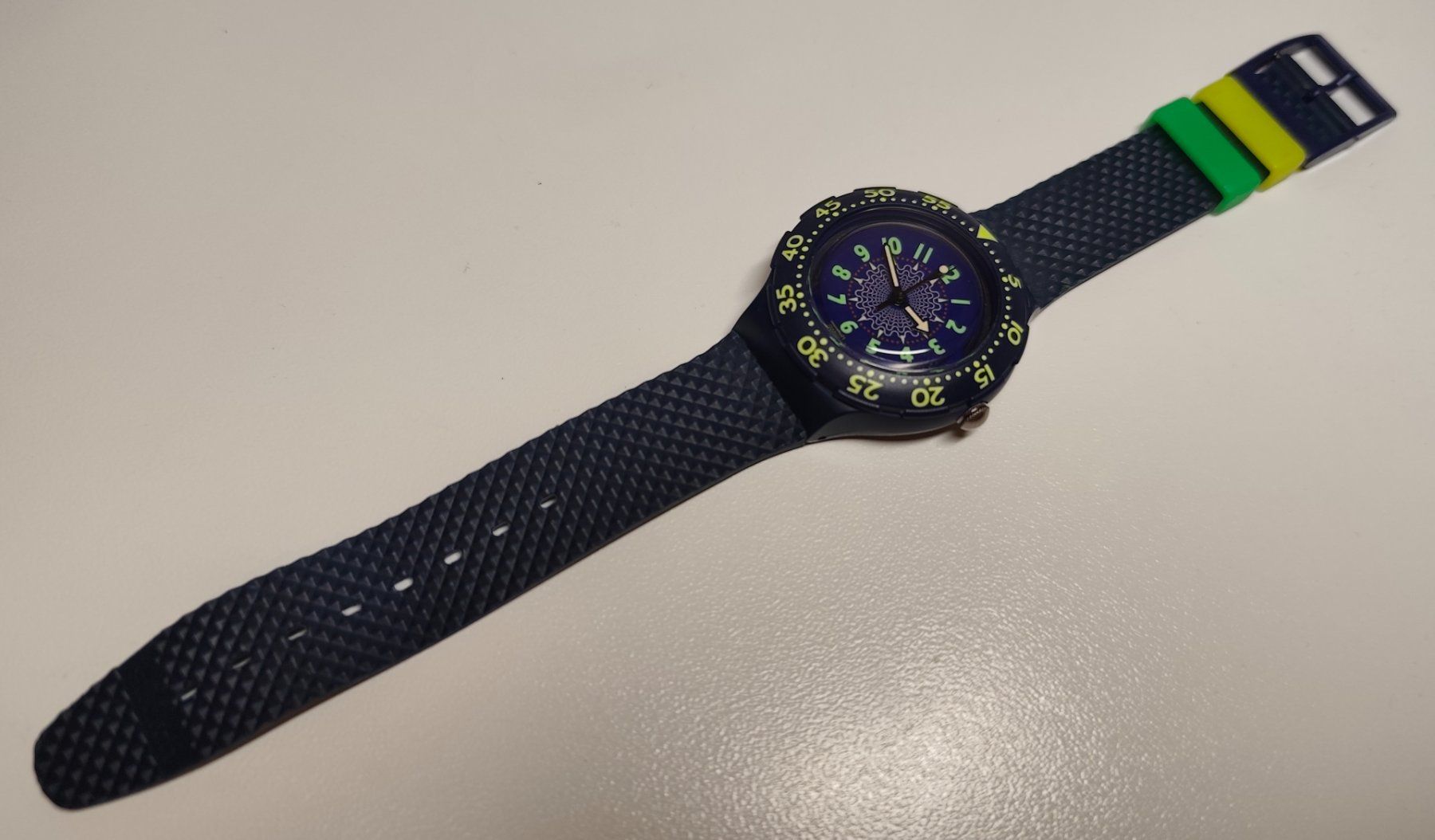 Swatch Orologi: Swatch ⌚NEU SCUBA ROWING - SDN104 – Nuovo e nell'imballaggio originale da Eschenbach SG venduto da Piratenschatz 2
