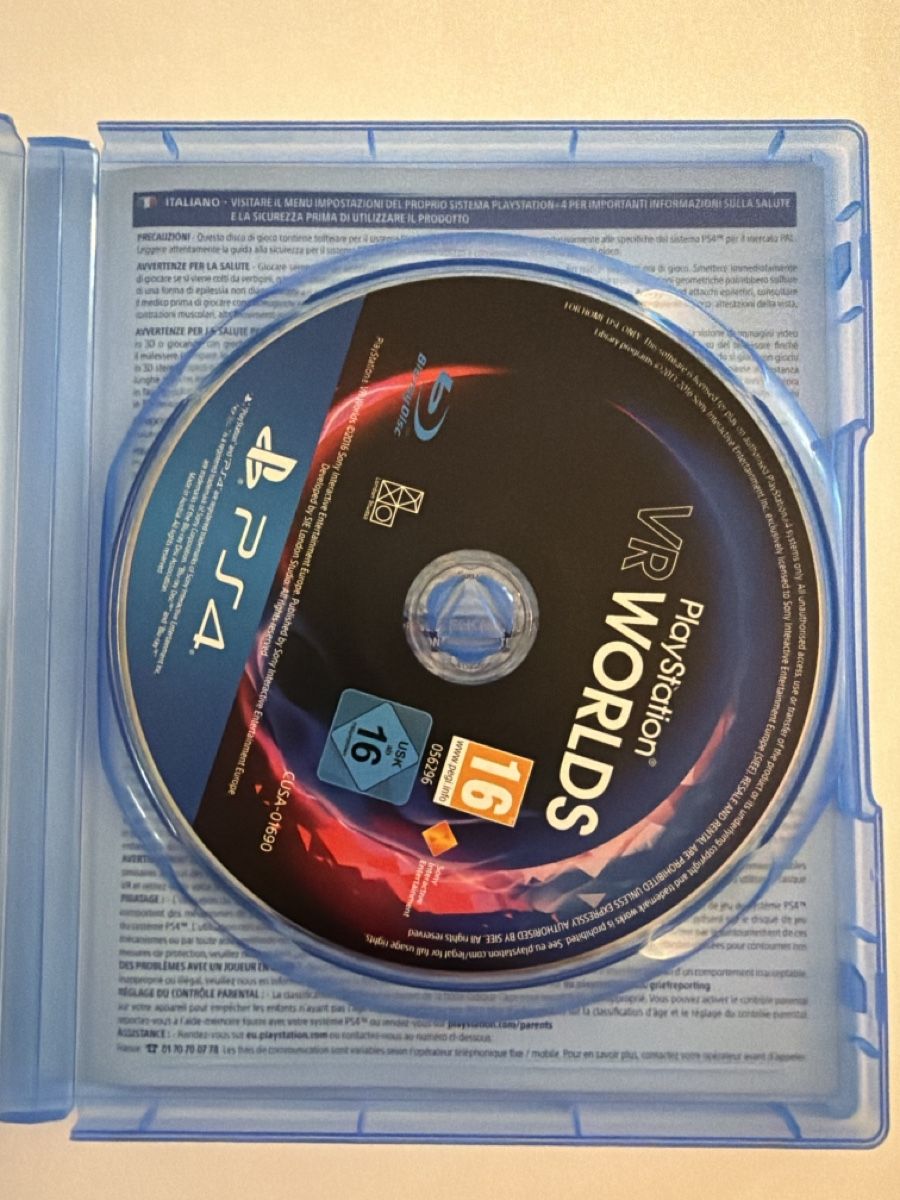 Sony Giochi: VR Worlds Ps4 Game  – Nuovo (secondo la descrizione) da Hendschiken venduto da Jamie2006 2