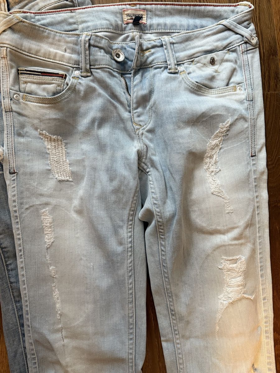 Jeans: Skinny destroyed jeans 3 pairs – Gebraucht aus Zürich von Yuece 1