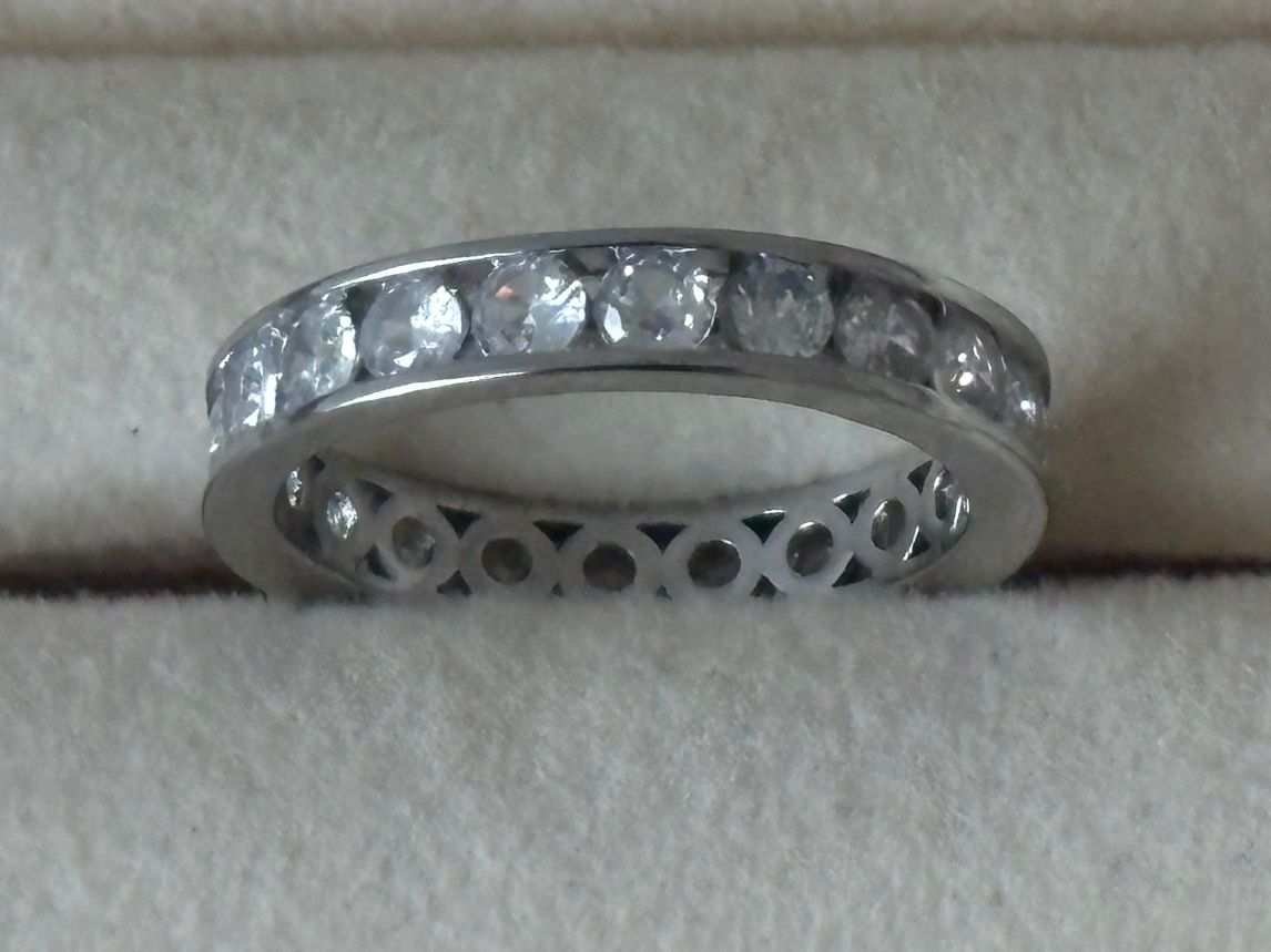 Ringe: Luxus Elegante Gr.18/8 Ring Memoire  Farbe Silber – Gebraucht aus Biel-Bienne von Roserosse13 3