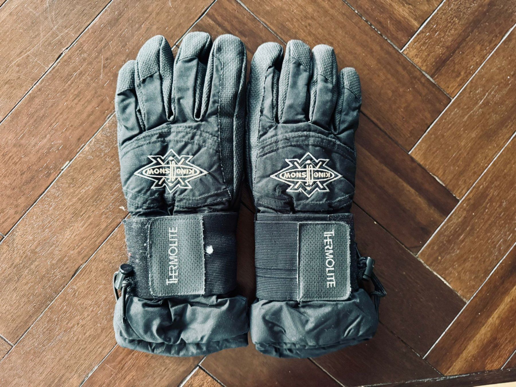 Autres accessoires hommes: Thermo Motorradhandschuhe Grösse 9 – D'occasion à Ibach par Mythenchiller