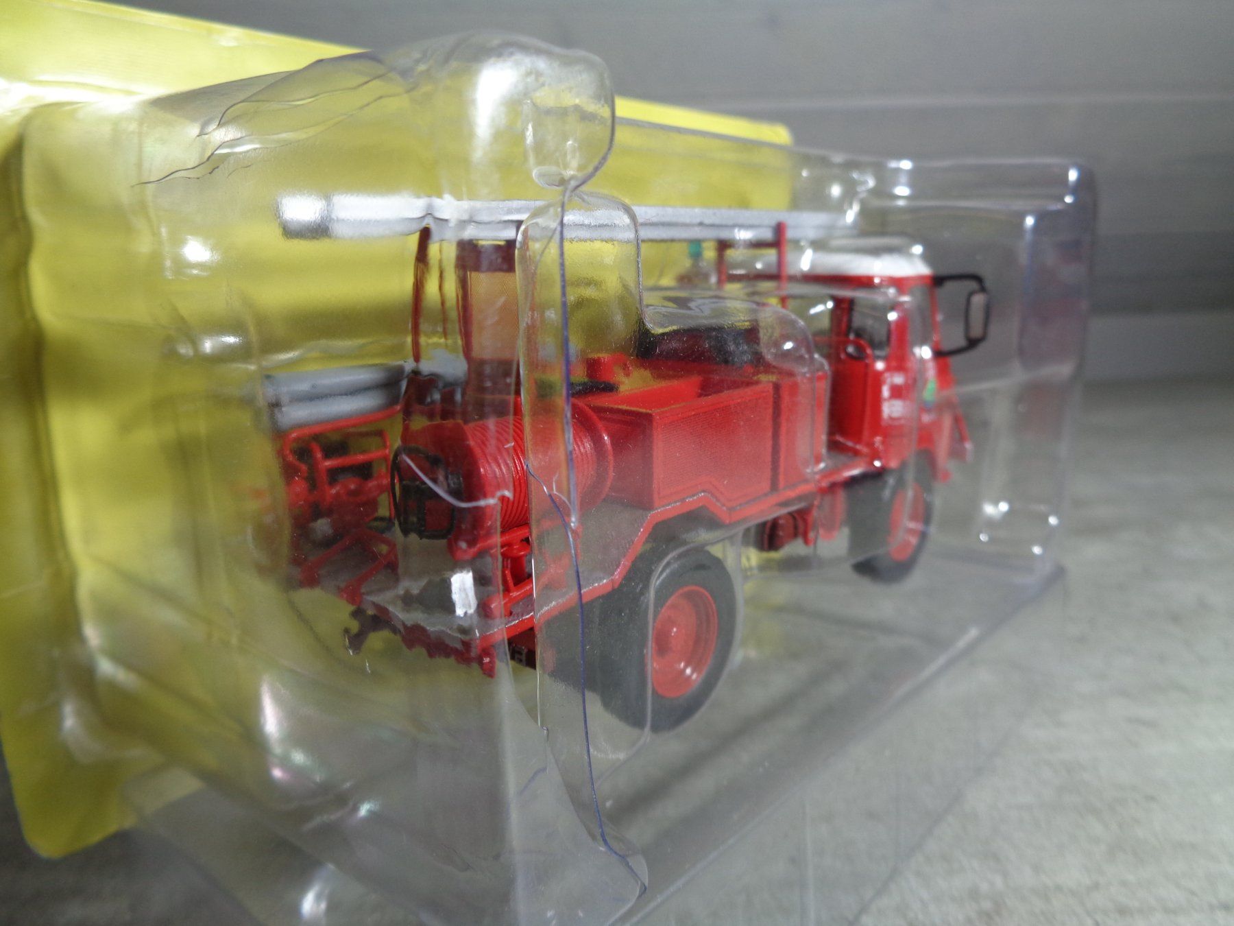 Kit di modellismo & Modellini statici: Hachette 1:43 Saviem TP3 Camion Pompier – Nuovo e nell'imballaggio originale da Reconvilier venduto da rallycar 3