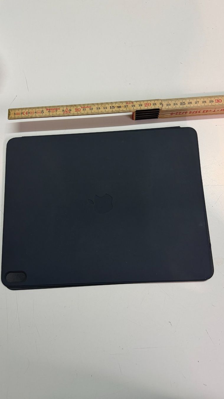 Apple Covers & Taschen: Schutzhülle IPad Air 13 – Gebraucht aus Dübendorf von mgr_12 5
