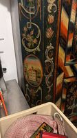 grande armoire paysanne/alpine en bois peint