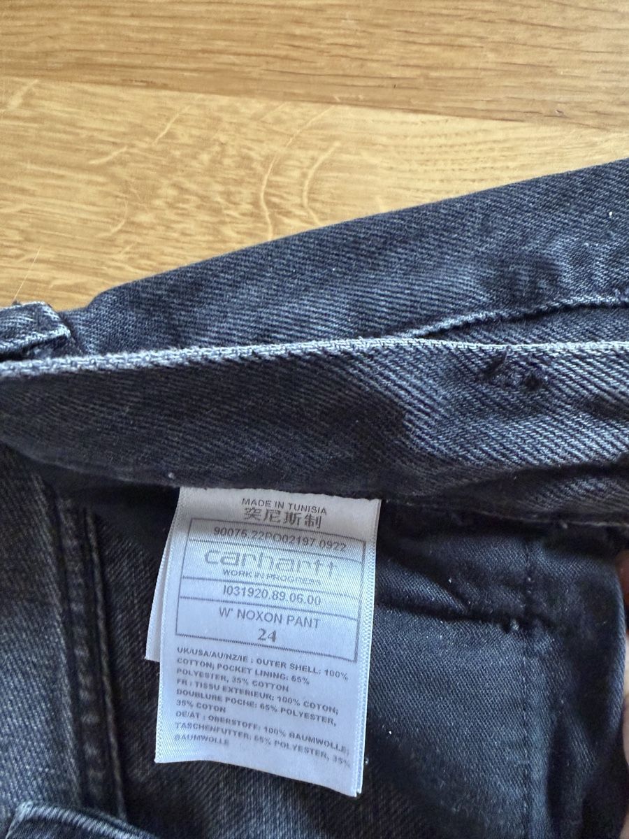 Carhartt Jeans: Carhartt Jeans Schwarz – Difettoso da Aarau venduto da mimivintage 3