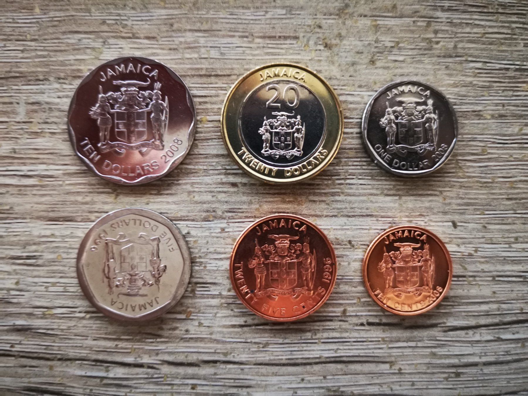 Tutti le monete: Jamaica 6 Pieces 1996 - 2008 – Usato da Cousset venduto da Patricio77 1
