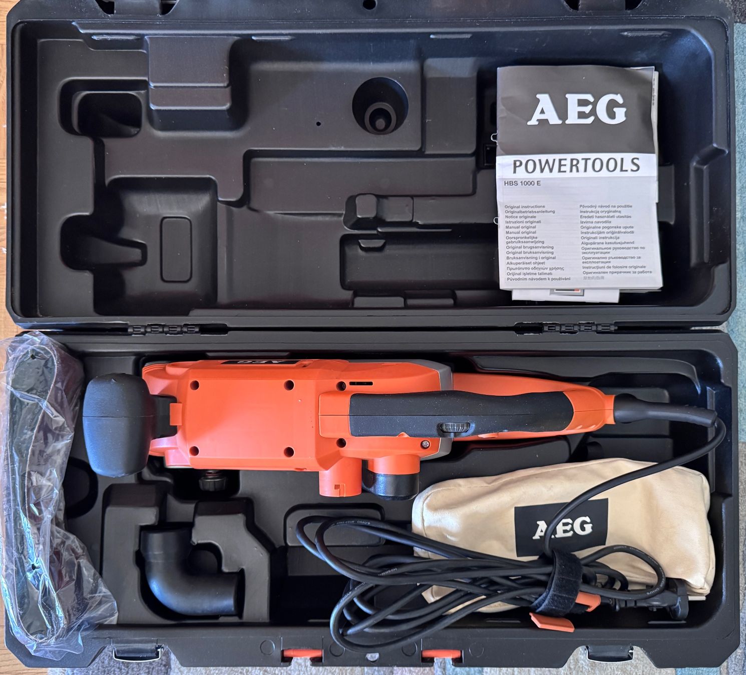 Smerigliatrici & Lucidatrici: Bandschleifer AEG HBS 1000E - 1000W – Usato da Zürich venduto da Tapehead 3