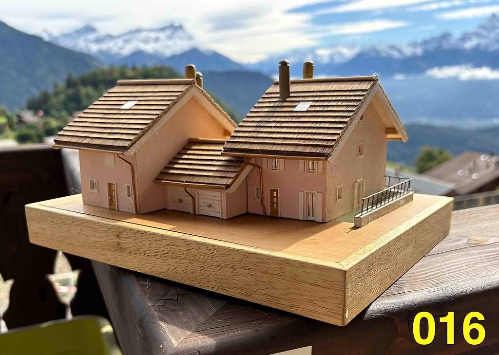 Modellbausätze & Standmodelle: Maison et Chalet Suisse miniature – Gebraucht aus Leysin von StephaneBosch 1