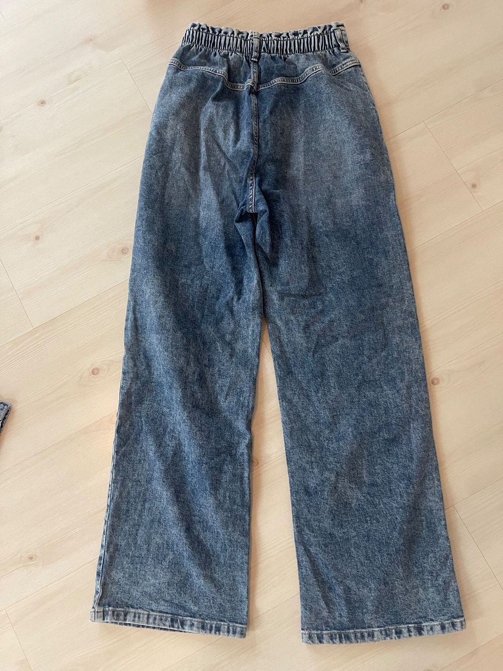 H&M Pantaloni: Jeans Grösse 170 – Usato da Oberhof venduto da Hibrzel 1