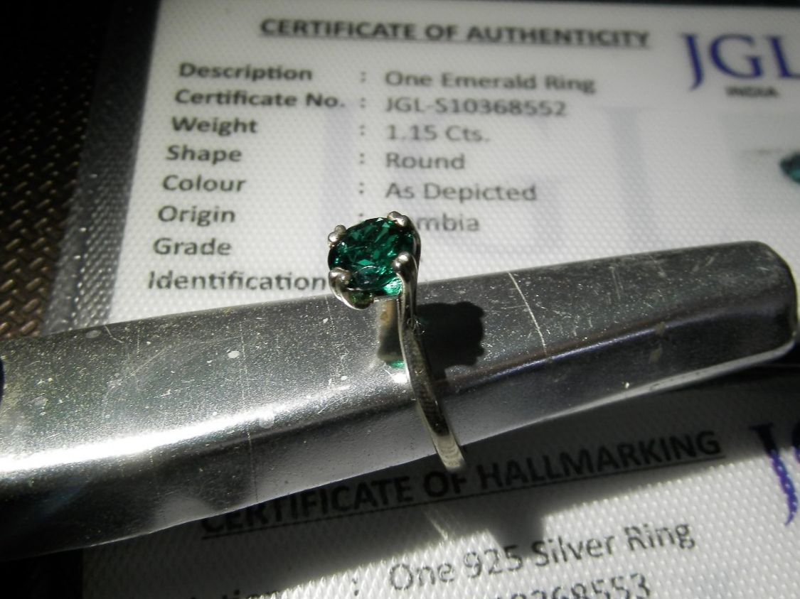 Ringe: Bague Solitaire Emeraude/certificat JGL – Neu (gemäss Beschreibung) aus Gals von Vivelesencheres