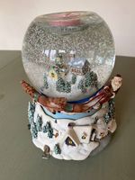 Boule à neige avec mécanisme à piles et musique