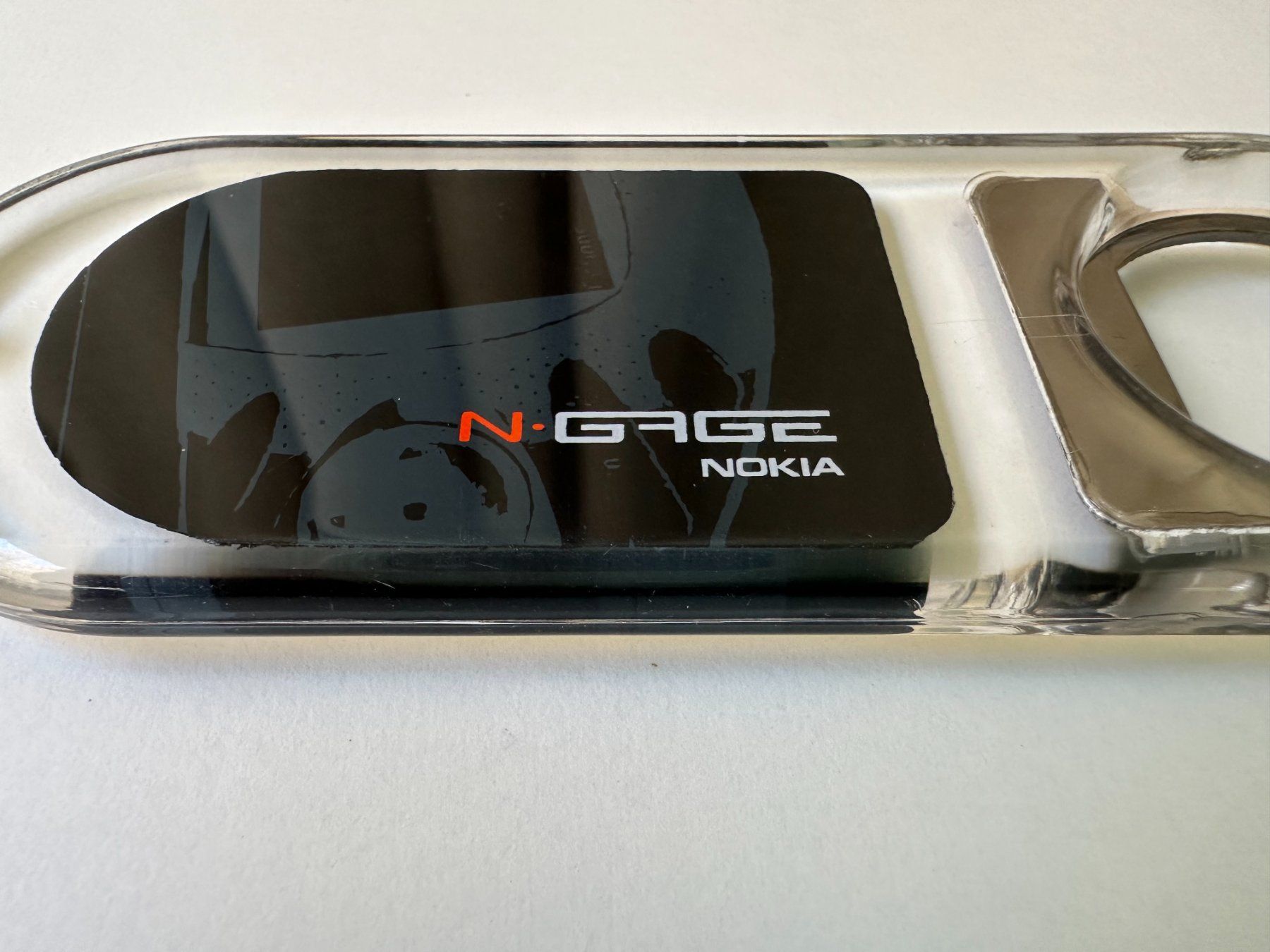 Flaschenöffner & -verschlüsse: NOKIA Ouvre-bouteille N-GAGE – Neu und originalverpackt aus Genève von Reveur 1