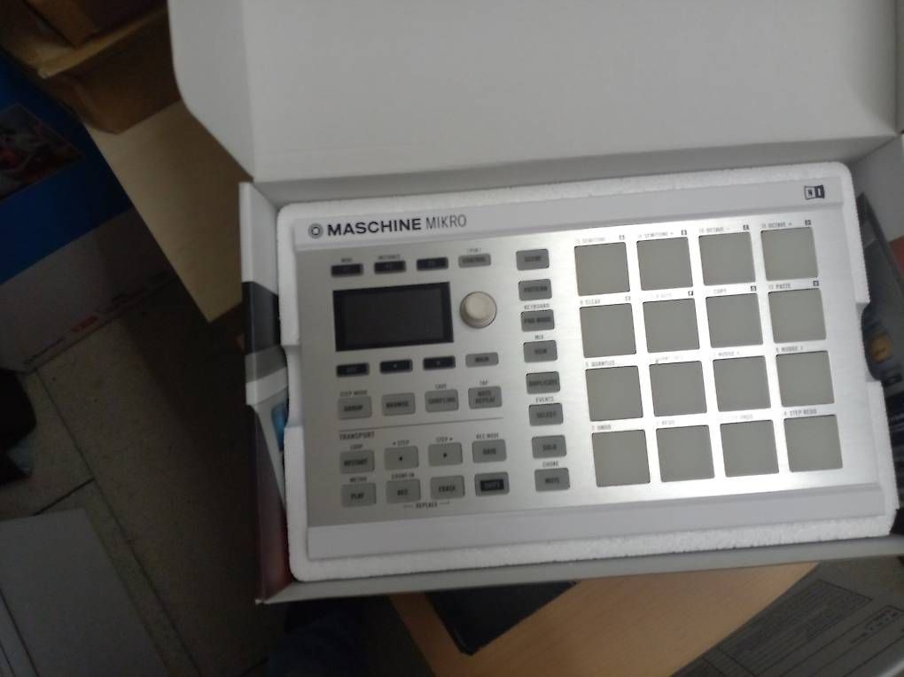 Strumenti musicali: Native Maschine Mikro Mk2 – Usato da Bad Ragaz venduto da wie_2xls 1