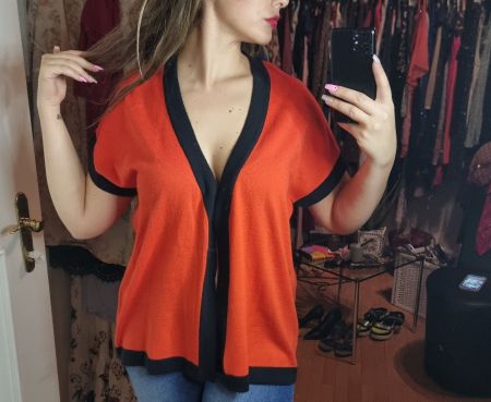 Cardigan in Orange mit schwarzen Details, Gr. 48