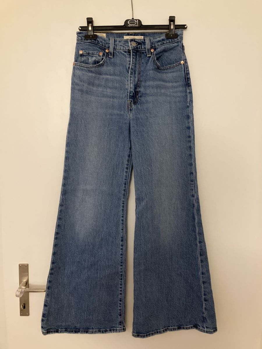 Levi's Jeans: Levis Ribcage Bell 27 – Neu (gemäss Beschreibung) aus Herrliberg von spunggi