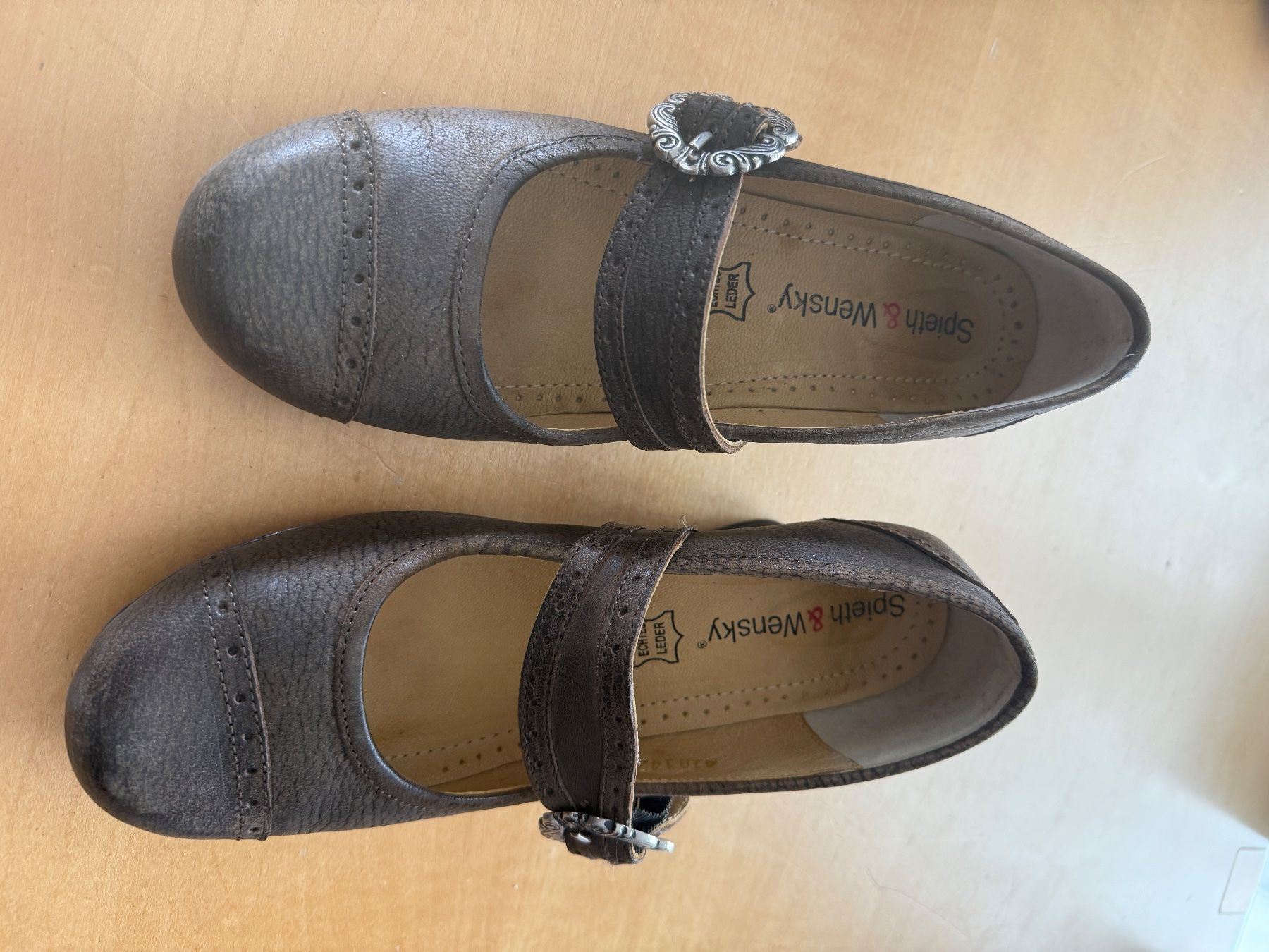 Scarpe da donna: Spieth&Wensky Trachten Damenschuhe – Usato da St. Gallenkappel venduto da Donmarcelo
