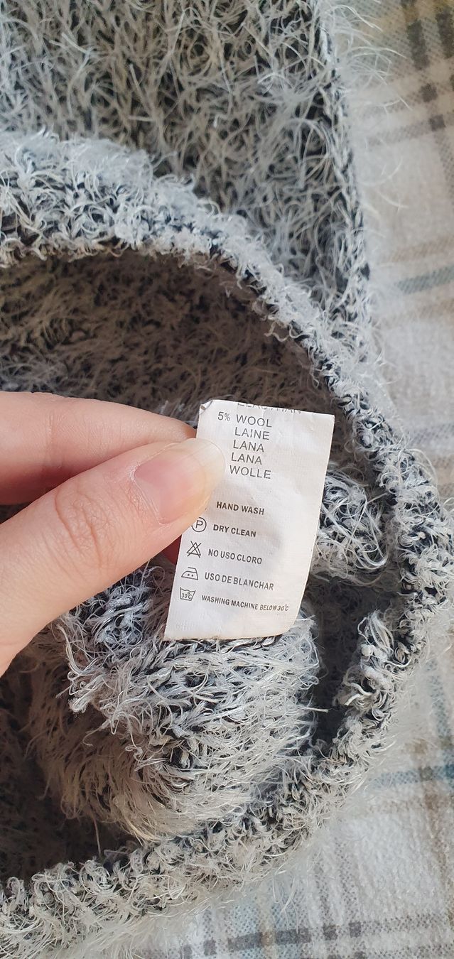 Pulls & Sweat-shirts: Pullover grau S/M mit Faser-Look – D'occasion à Bern par fede736 3