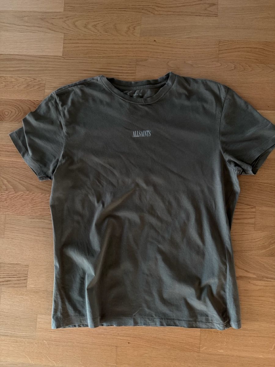 Allsaints T-shirt: T-Shirt AllSaints – Usato da Morges venduto da on_jas