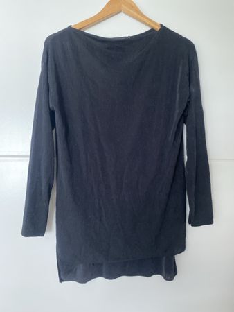 schwarzes, glitzer- schimmerndes Langarmshirt TODAY