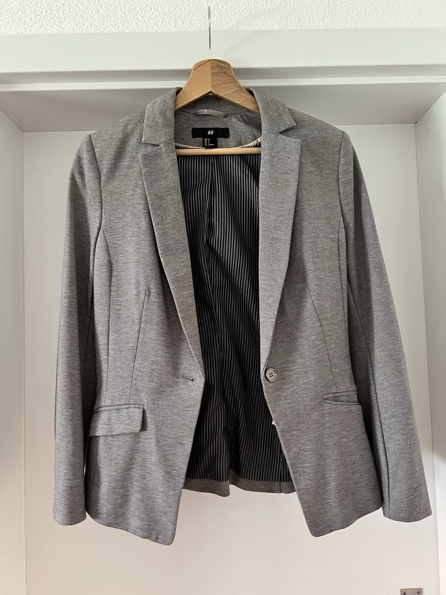 H&M Giacche: Grauer taillierter Blazer – Usato da Balsthal venduto da Katrin94