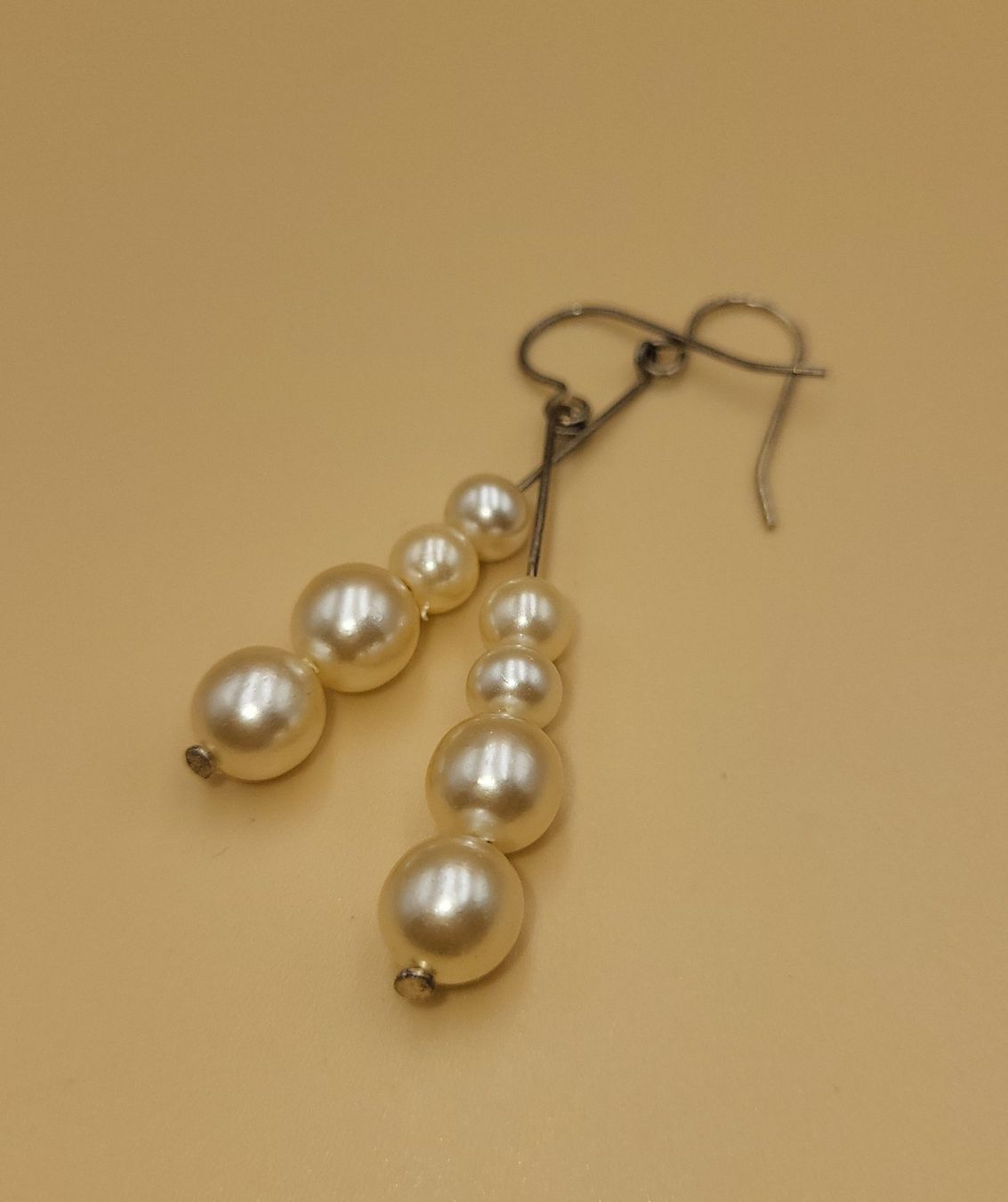 Ohrringe & -stecker: Elegante Silber Ohrhänger mit Perlen – Gebraucht aus Wald ZH von SwissPawnshop 1