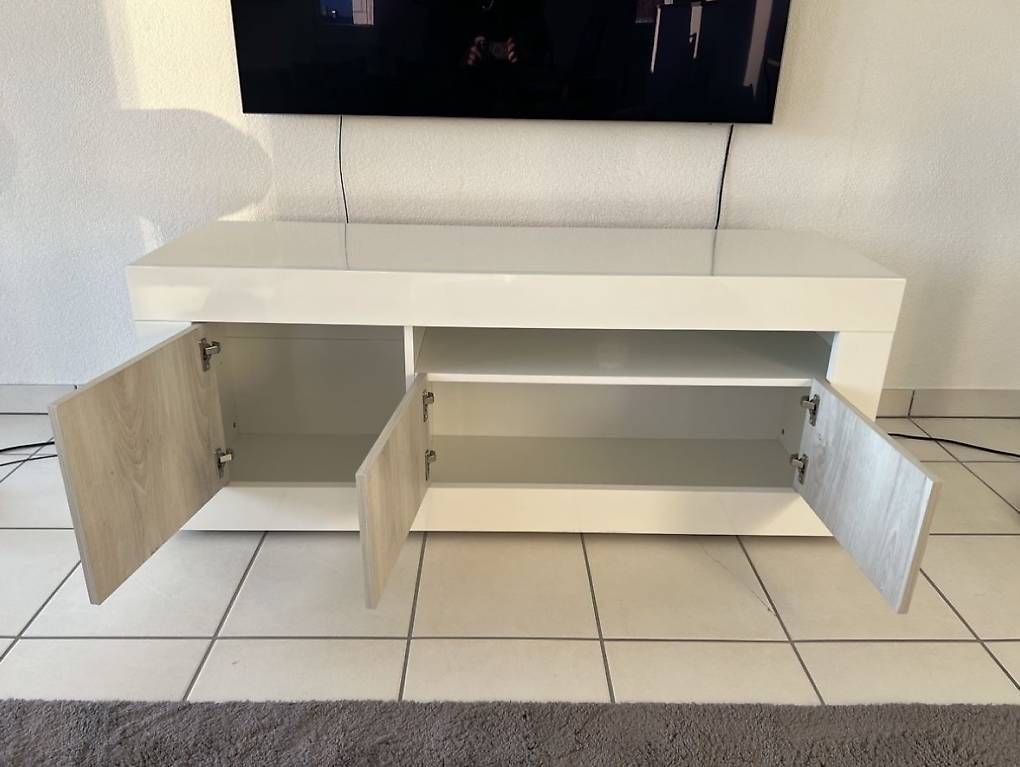Mobili TV: Meuble TV moderne, blanc brillant, avec rangement caché! – Usato da Delémont venduto da YBroquet 1