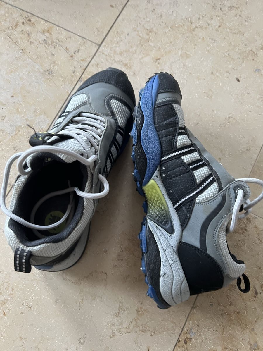 Scarpe da donna: Wanderschuhe Icebug mit Spikes – Usato da Schönenberg ZH venduto da 24Yvi