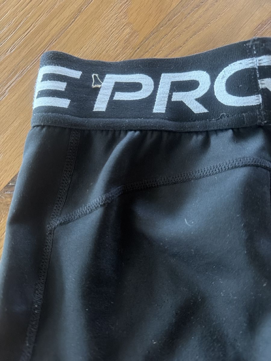 Nike Calze & Collant: NIKE PRO Leggins, Kindergrösse M, schwarz – Usato da Schaan venduto da son_fr365 5