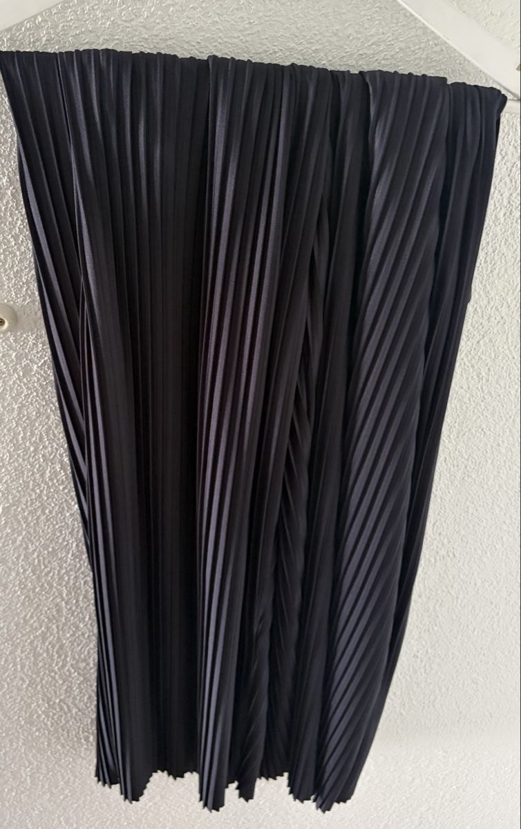 Cos Hosen: Cos Schwarze Hose mit Falten – Neu (gemäss Beschreibung) aus HORGEN von paris007 3
