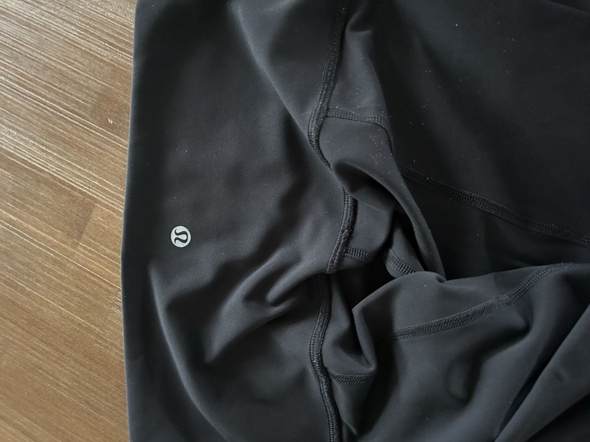 Lululemon Leggings: Lululemon 7/8 Leggings mit Mesh – Usato da Beringen venduto da Sternli650 2