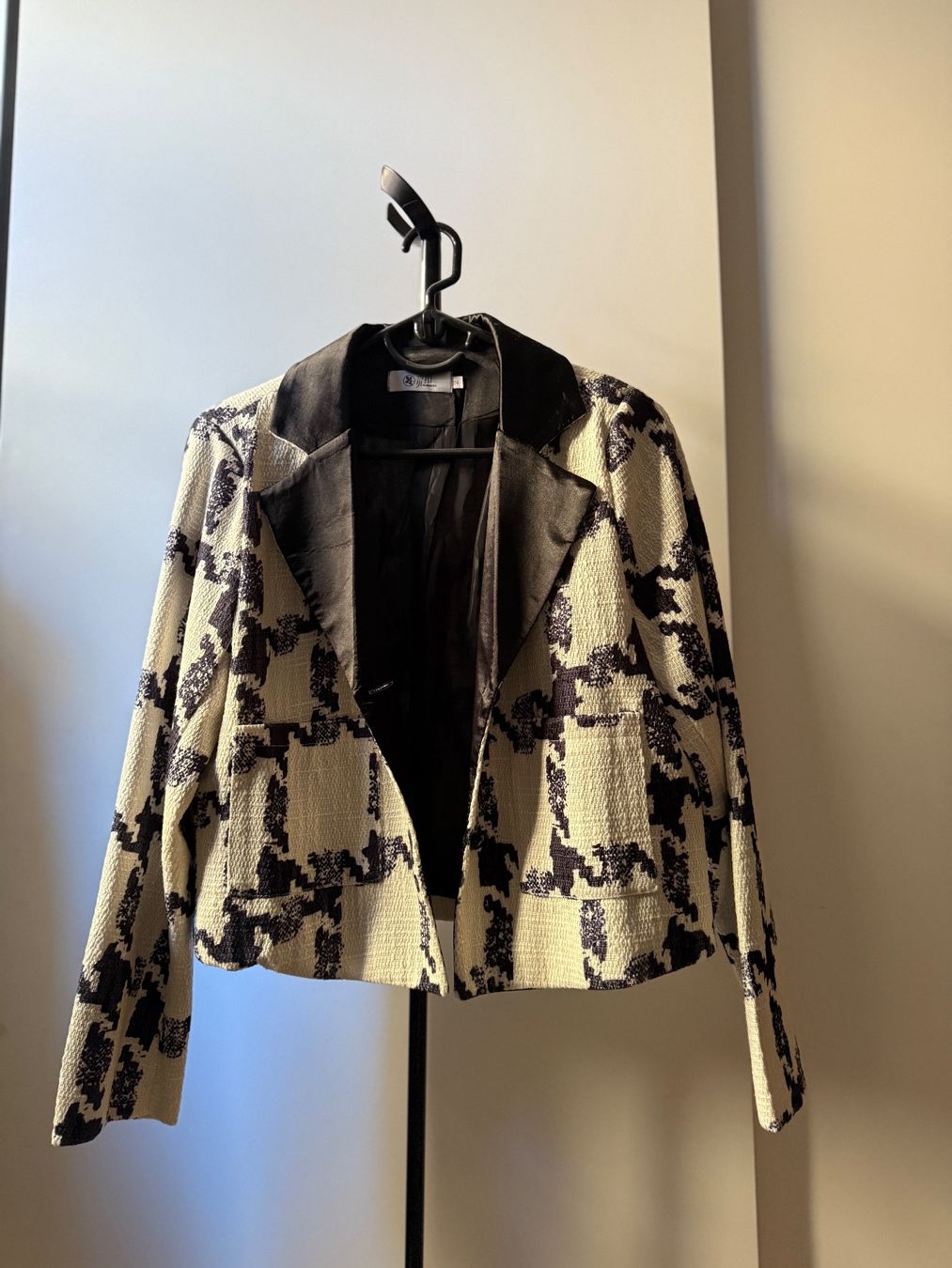 Giacche: Elegante Damen Jacke / Blazer mit Muster, Grösse M – Nuovo (secondo la descrizione) da Zürich venduto da georgianpeach