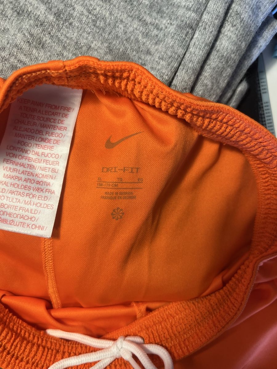Pantaloni: Fussballshorts BSC YB Nike – Usato da Bern venduto da loewe1972 2